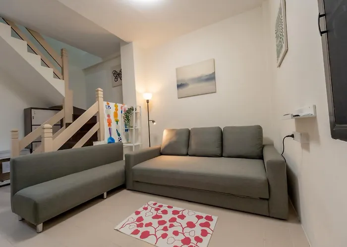 別荘 Near Bts Only 2 Mins Walk To Bts Phahon Yothin 24 - Lively Townhome *