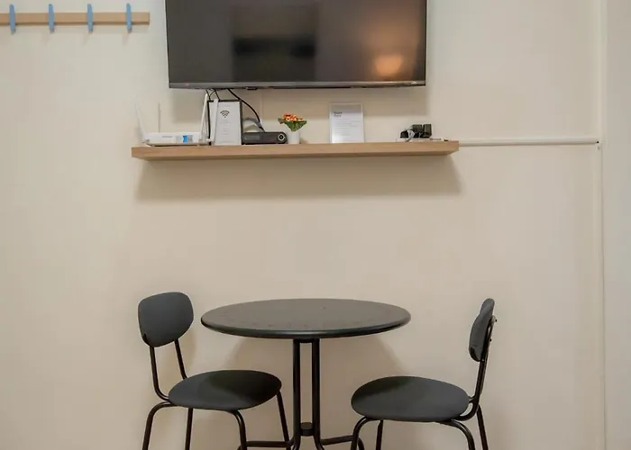 Near Bts Only 2 Mins Walk To Bts Phahon Yothin 24 - Lively Townhome *