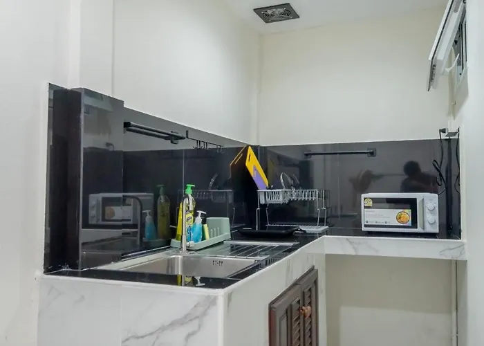 Near Bts Only 2 Mins Walk To Bts Phahon Yothin 24 - Lively Townhome